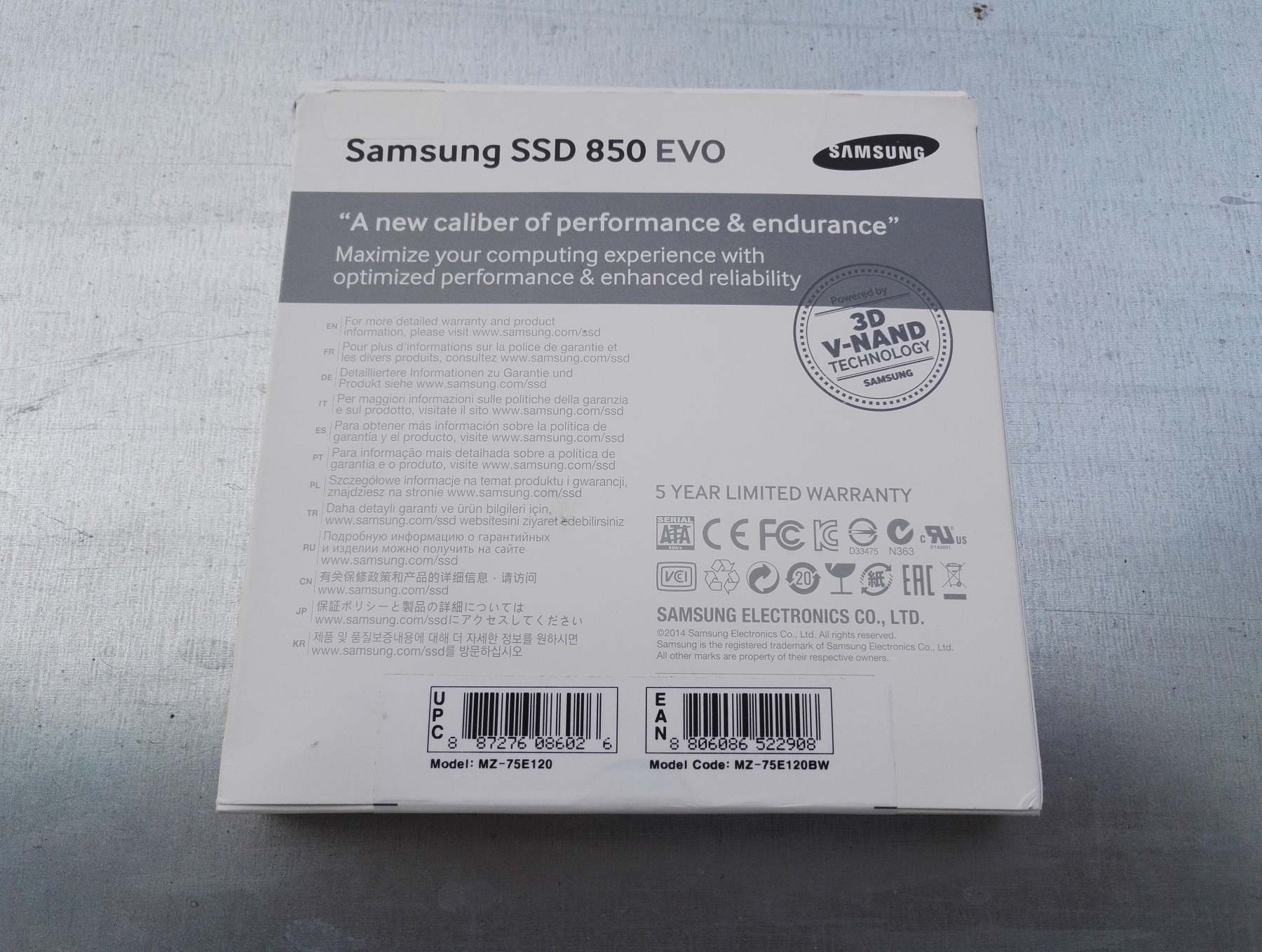 Obudowa i wyposażenie Test dysk³w SSD Samsung 850 EVO Wersje 120GB bur dav Obudowy dysk³w Samsung 850 EVO