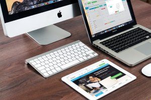 ispot 300x199 Najlepszy laptop dla freelancera – jaki powinien być?