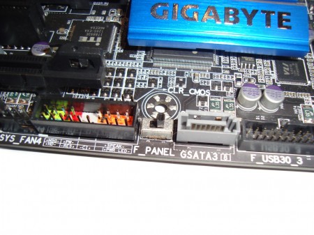 Gigabyte Z77X-UD5H-WB WIFI, przełącznik BIOSU