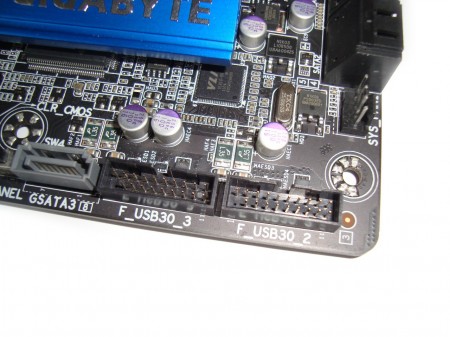 Gigabyte Z77X-UD5H-WB WIFI, dodatkowe złącza USB i SATA