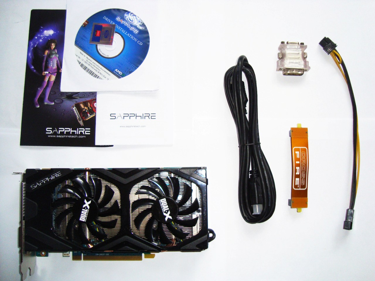 Sapphire Radeon HD 7850 DUAL-X - akcesoria