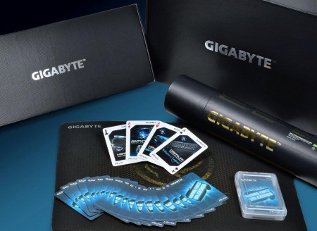 GIGABYTE GTX TITAN - najwydajniejsze jednordzeniowe GPU akcesoria