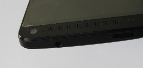 HTC One włącznik