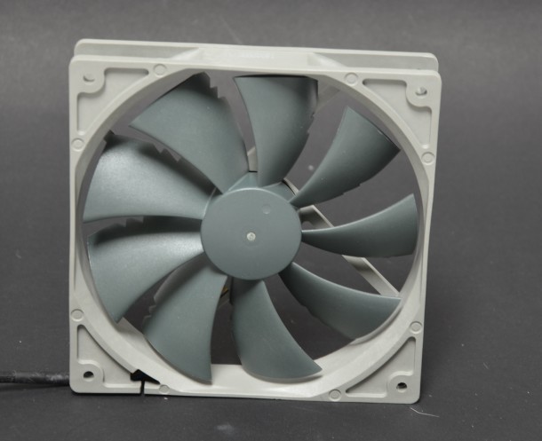 noctua nf p14 redux 1 610x497 noctua nf p14 redux 1