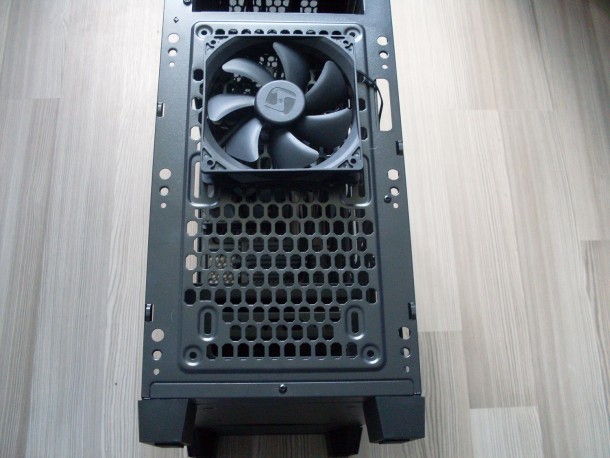 silentiumpc gladius m35 filtr przeciwkurzowy na frontpanelu wentylator spc sigma pro