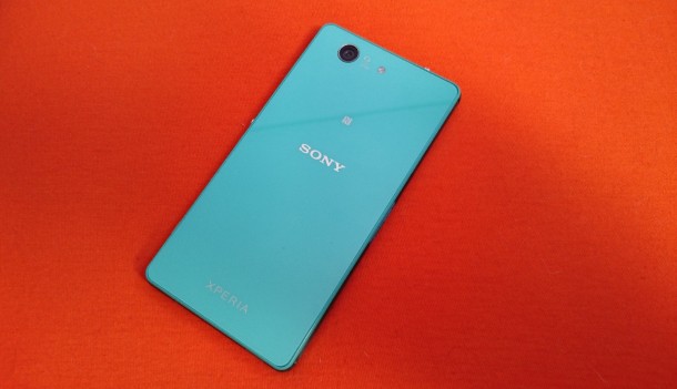 sony xperia z3 compact tył smartfona