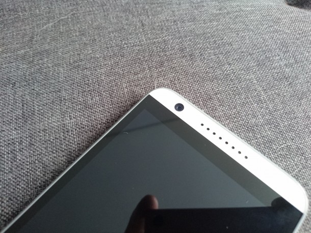 htc desire 820 - przednie oko aparatu