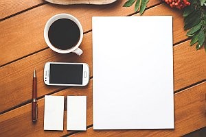 smartfon kawa 300x200 Samodzielne pisanie aplikacji na urządzenia mobilne?