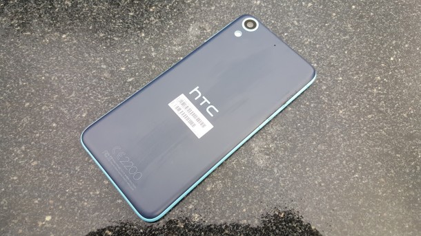 htc desire 626 - tylne plecki smartfona