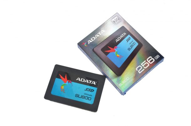 ADATA SU800 dysk ssd opakowanie wygląd sata