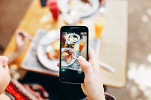 Android edycja zdjęć 300x200 5 aplikacji na Androida do upiększania i edycji zdjęć