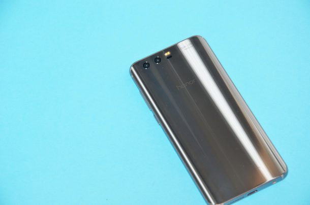 honor 9 tył smartfona