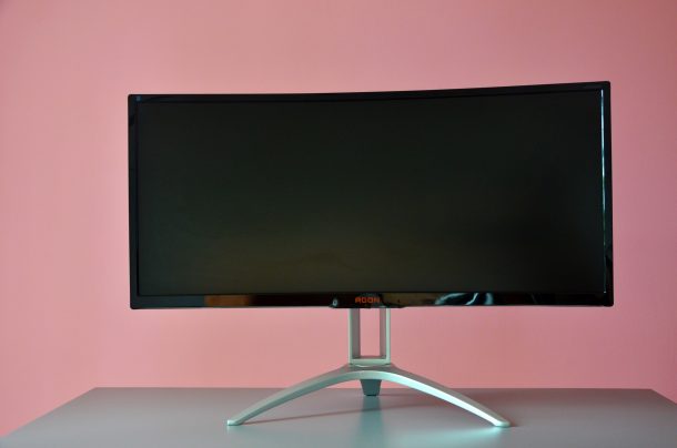 aoc agon ag352qcx 610x404 aoc agon ag352qcx