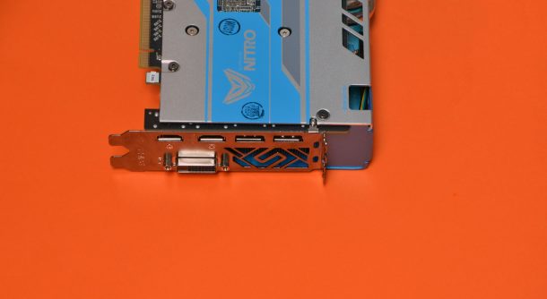 Sapphire RX580 Nitro+ 8GB Special Edition wygląd karty wyjścia obrazu