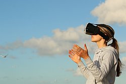 VR Czym rozszerzona rzeczywistość różni się od wirtualnej?