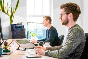 helpdesk IT 300x200 Wszystko, co warto wiedzieć o helpdesku IT