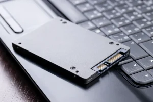 Dysk SSD Crucial MX 500 – czy warto kupić ten model?