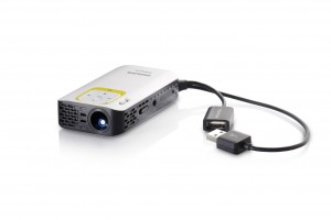 picPPX2230 R LR 300x200 Philips PicoPix – rodzina w komplecie