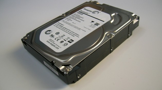 right side ST3000DM001 seagate hdd
